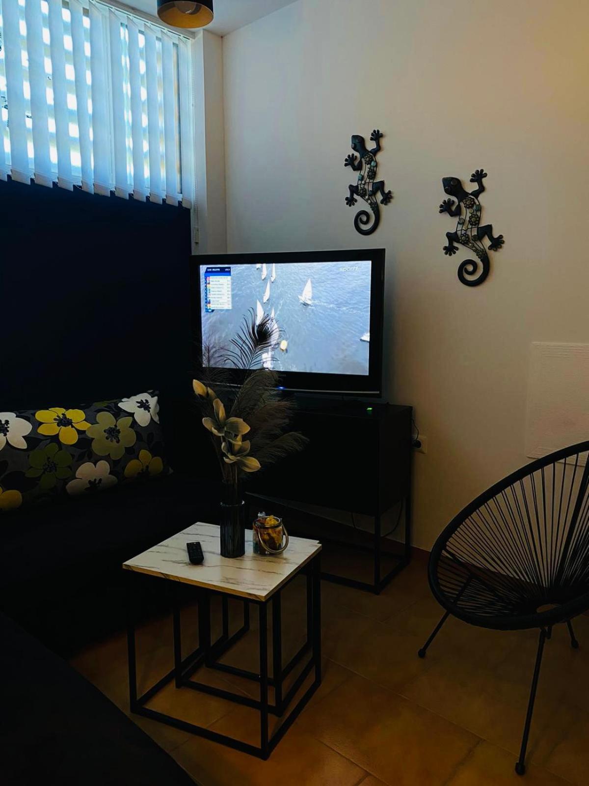 Rooms & Glamping Lana Haus Licko Petrovo Selo Eksteriør billede